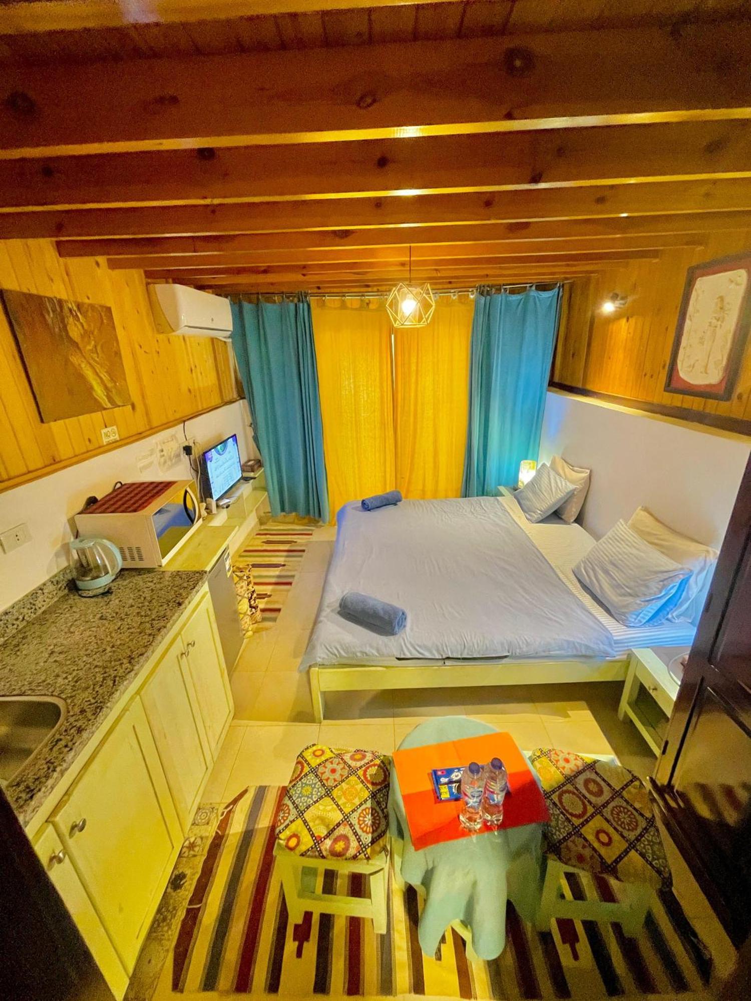 Skyrock Apartment